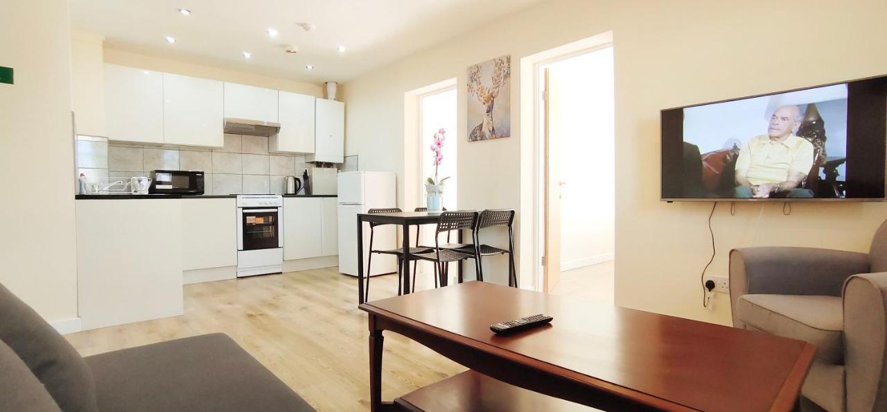 Apple Garden B-5 Apartment ลอนดอน ภายนอก รูปภาพ