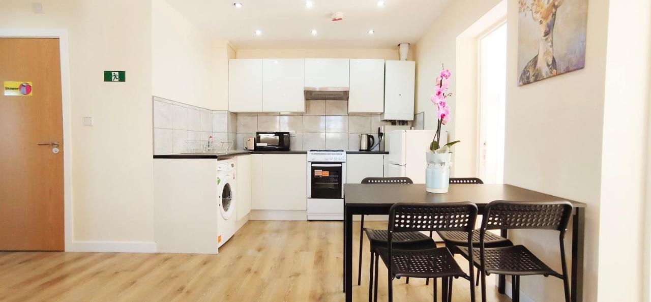 Apple Garden B-5 Apartment ลอนดอน ภายนอก รูปภาพ